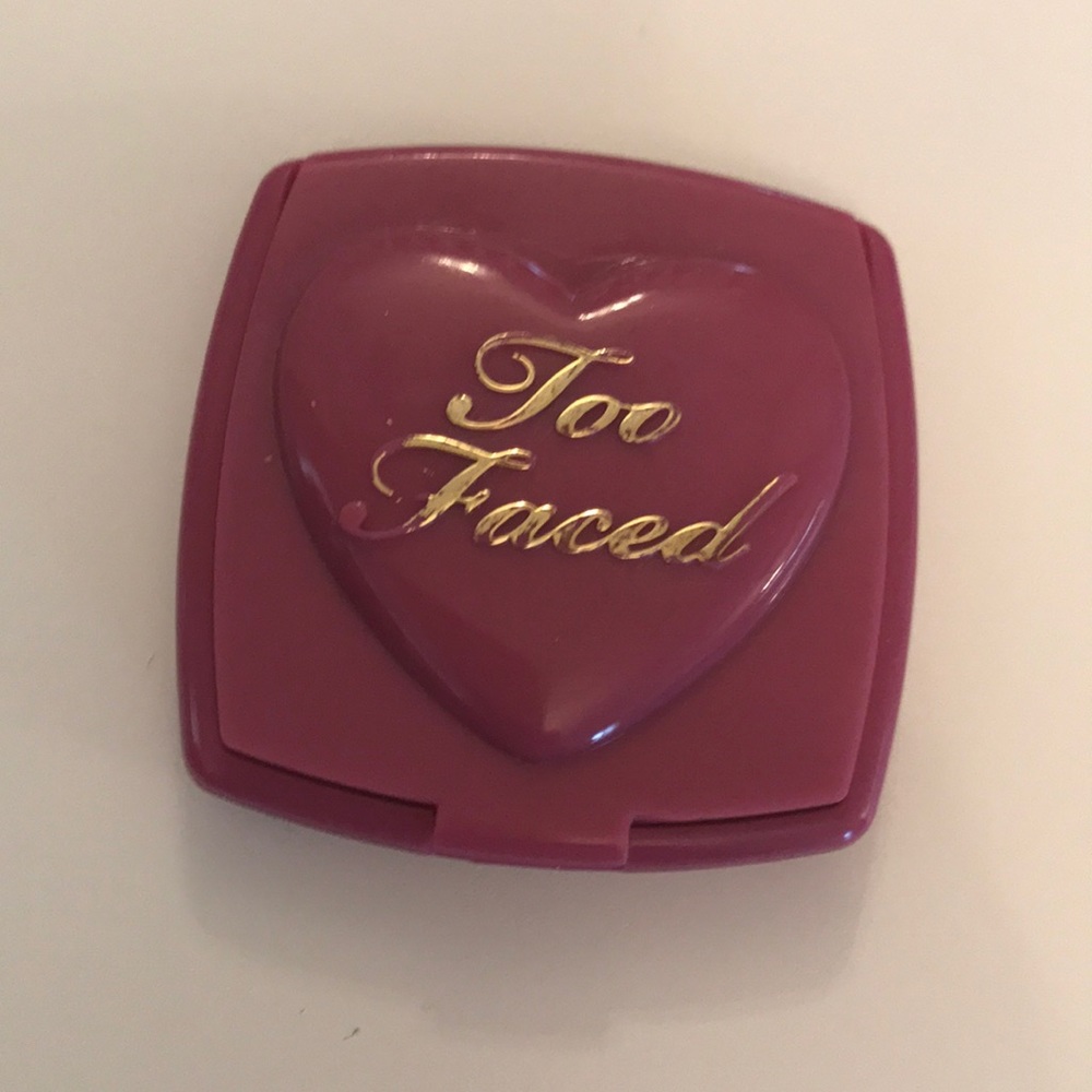 Too Faced blush